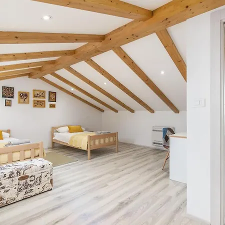 Ana Comfortable Vakantiehuis Krnica